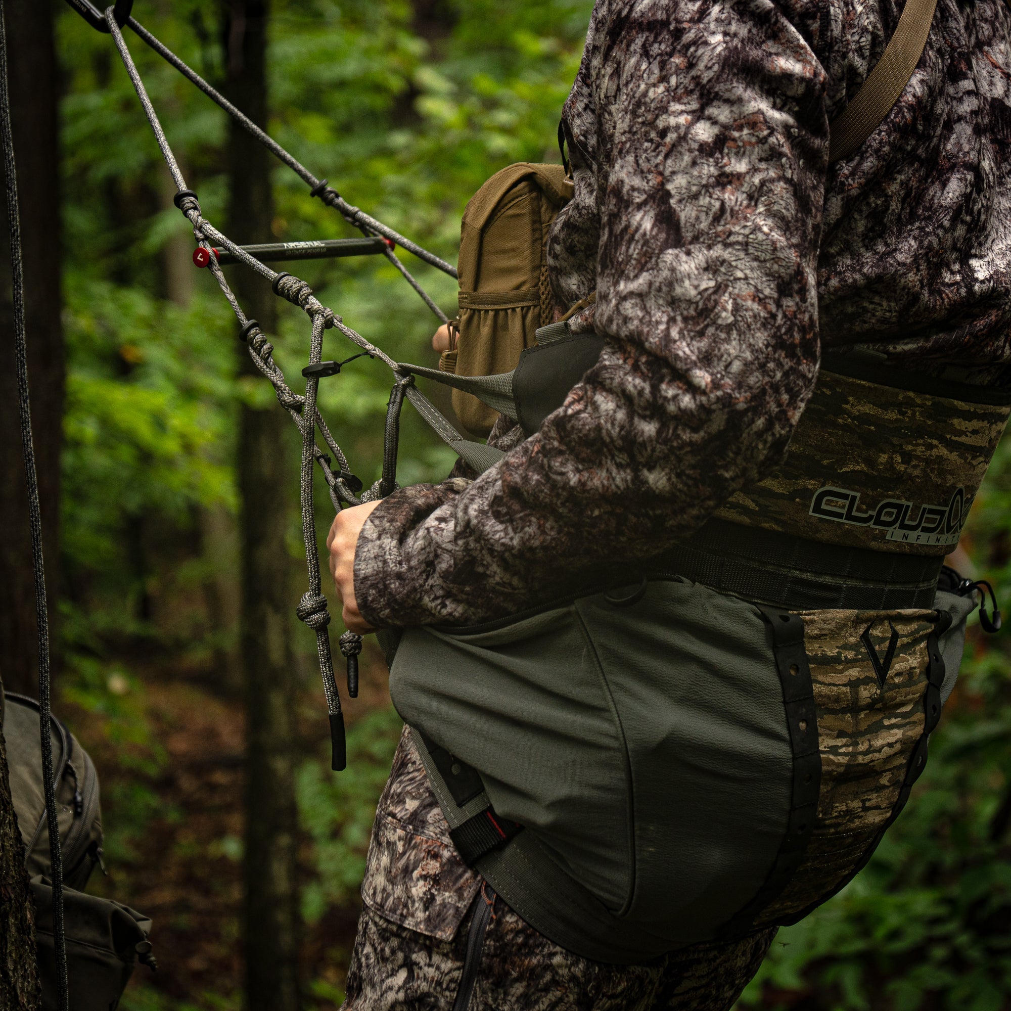 LUX™ Comfort Spreader Bar - Hunt Arsenal - Hunting Saddle Accessory